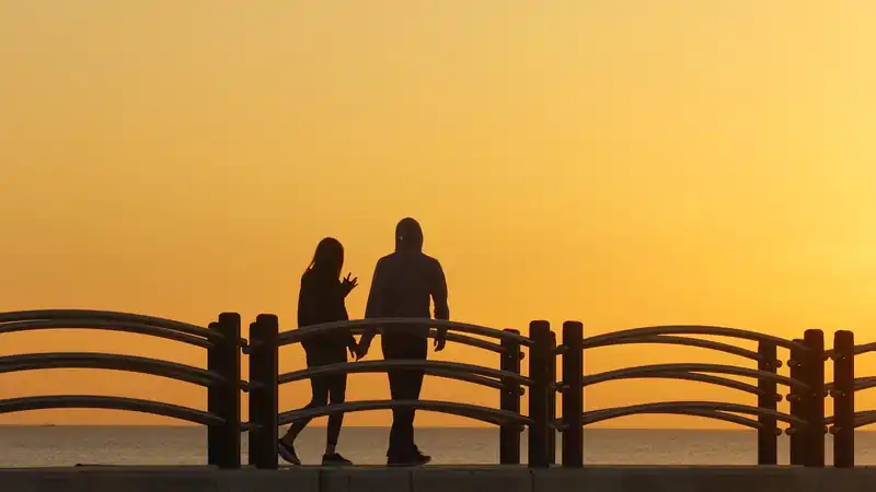 호텔 주변 맛집과 즐길거리
